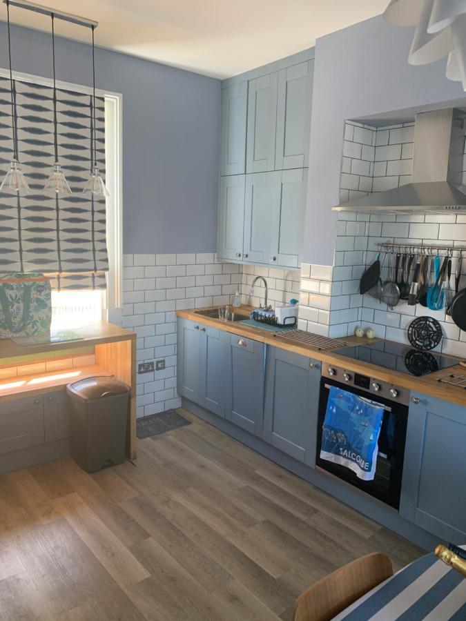 3, Glenthorne House,