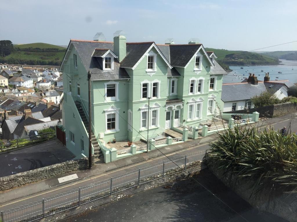 3, Glenthorne House, * Salcombe
